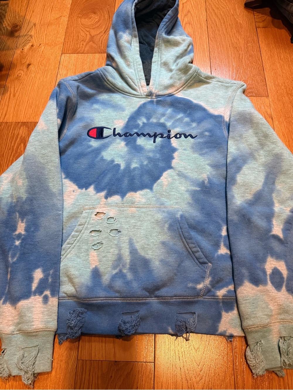 *BARELY WORN* Distress Style Champion Tie Dye Embroidered Logo Sweatshirt